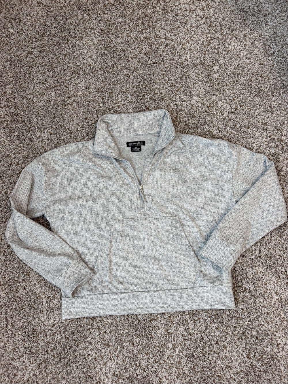 Kyodan Light Gray Quarter-Zip Pullover Sweater
